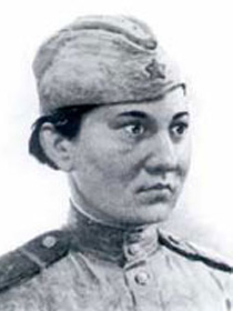 Молдагулова Алия Нурмухамедовна (1924–1944)